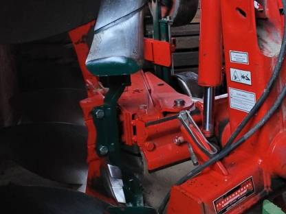 Bild 3:Pflug Vogel & Noot