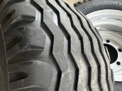 Bild 2:Kompletträder 15.0 55 R17