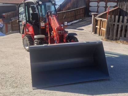 Bild 3:Teleskoplader Hoflader Schäffer 2345T