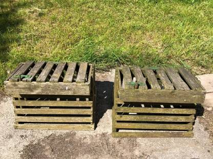 Bild 2:Einfüllkörbe Kartoffelsetzgerät