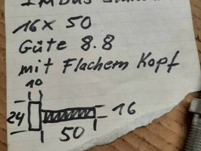 Bild 2:Inbus-Schrauben 16x50