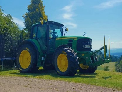 John Deere 6930
