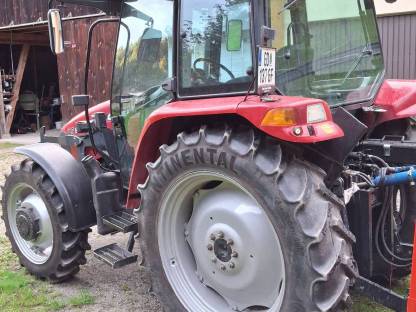 Bild 7:Case JXU 85, New Holland T5030