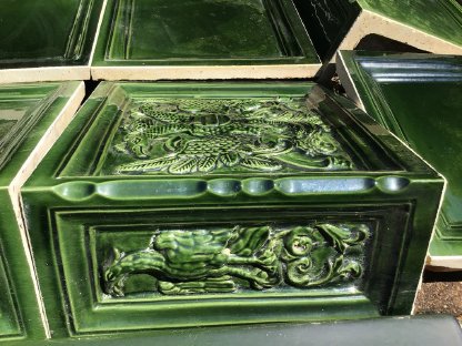 Bild 4:Kachelofen zerlegt und verpackt
