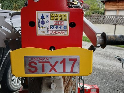 Bild 5:Holzspalter mit Brennholzbündler Lanzman 2024