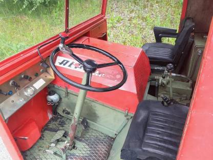 Bild 6:Bergtraktor Trojer TT40R Allradantrieb