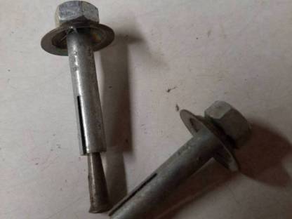 Bild 2:6 mm Schlagbolzen Dübel M6