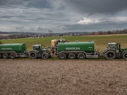 Bild 7:Bodennahe Gülleausbringung