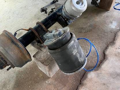 Bild 2:Achse luftgefedert