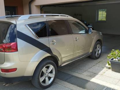Peugeot 4007
