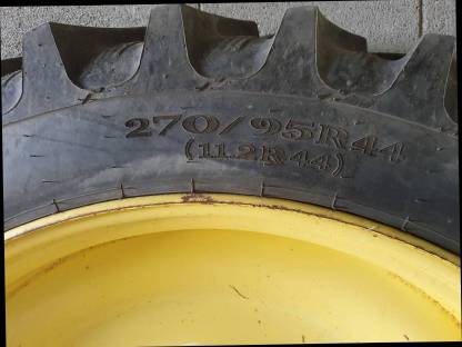 Bild 5:Pflegereifen für John Deere 5080R 5090R 5100R 5125R