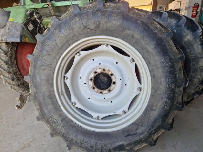 Reifen 460R85 R38