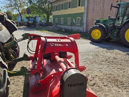 Bild 3:Häcksler Tehnos 280RLW