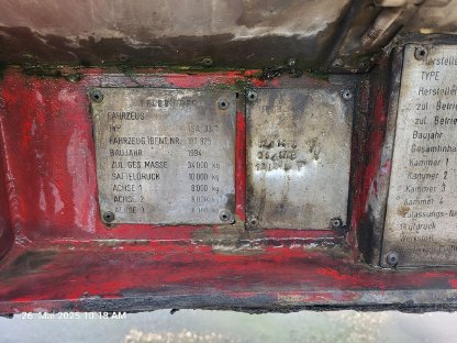 Bild 8:Feldbinder TSA 33.3-4 Tankauflieger