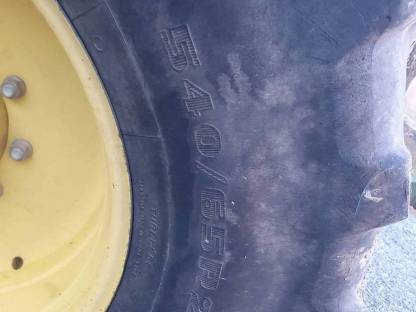 Bild 4:Traktorreifen Firestone