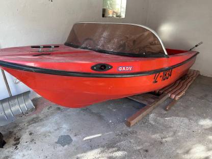 Motorboot 18 PS