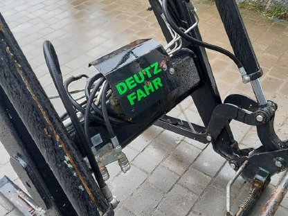Bild 2:Stoll Frontlader Deutz Fahr K90