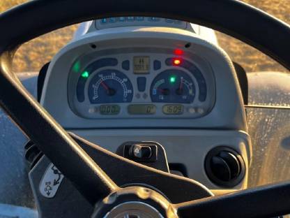 Bild 9:New Holland T7030 AutoCommand