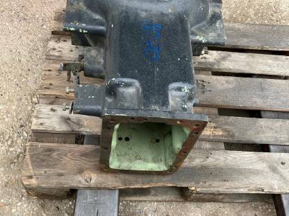 Bild 3:Kupplungsgehäuse Steyr 8070