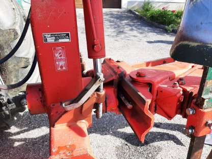 Bild 4:Pflug und Förderband Vogel&Noot