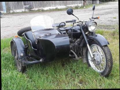 Bild 4:Ural mit Beiwagen