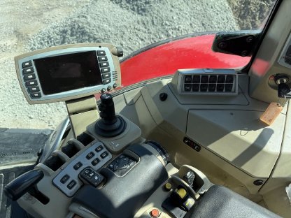 Bild 7:Traktor MF 8690 Dynatv