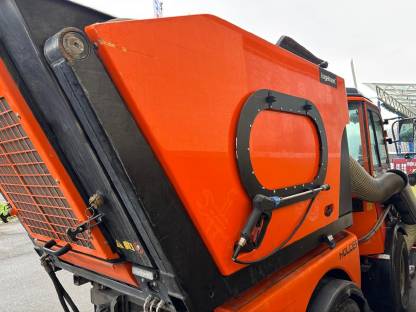 Bild 5:Kehrmaschine Kugelmann E1200