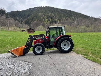Massey Ferguson 4325 (1.400 Bstd.)