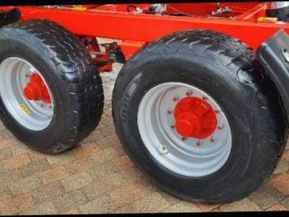Kompletträder 385/65 R22.5
