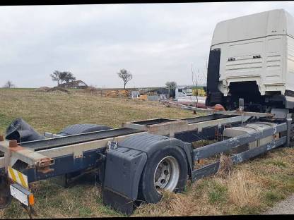 Bild 2:MAN TGA für Ersatzteile, mit WAP Aufbau Umbau als Anhänger