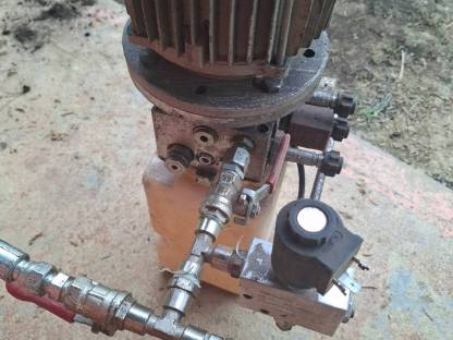 Bild 2:Hydraulik Pumpe