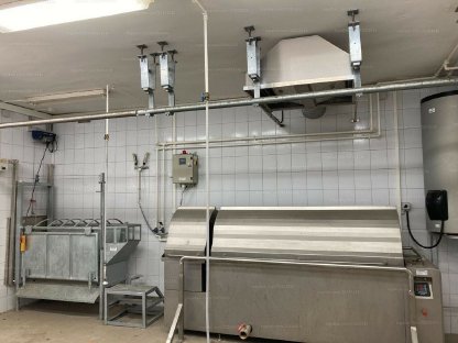 Bild 9:Schweinezuchtanlage und Schlachthof - 29,25 ha - Grenznähe