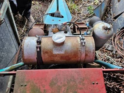 Bild 7:Motormäher Vogel & Noot