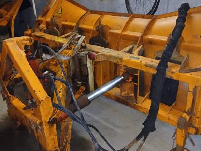 Kahlbacher Schneepflug LS 250, Bj. 2006