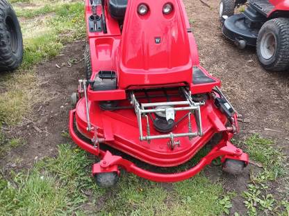 Bild 6:Traktor und Landmaschine Suchen