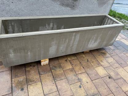 Betonbrunnen