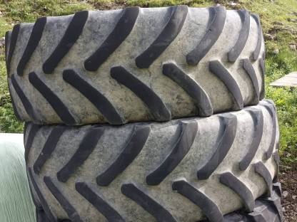 Reifen 540/65 R38
