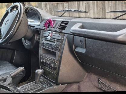 Bild 2:Mercedes G270