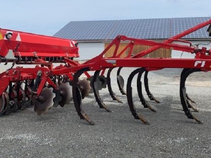 Grubber Horsch Terrano 3 FX mit aufgebautem Säkasten