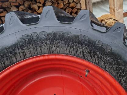 Bild 3:Fendt Reifen 520/70 R38 mit Felge