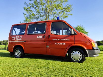 Bild 3:Ford Transit Bus Vario Kleinbus