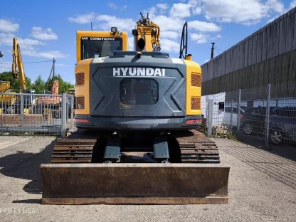 Bild 5:Hyundai HX145 Schild + Roadlinerketten