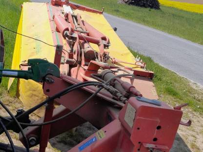 Bild 2:Pöttinger Trommelmähwerk Eurocat 275H