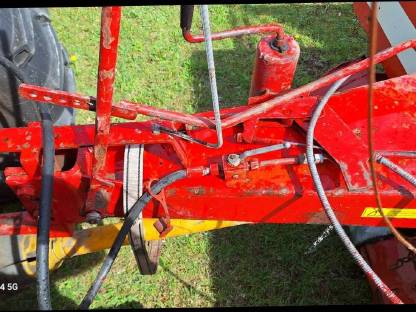 Bild 3:Ladewagen Pöttinger Trend 1