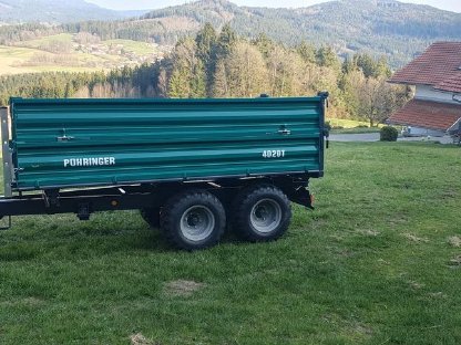 Bild 2:Pühringer Dreiseitenkipper Type 4020 T