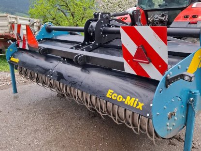 Bild 4:Imants Spatenmaschine Ecomix EM-SX300H 3 m