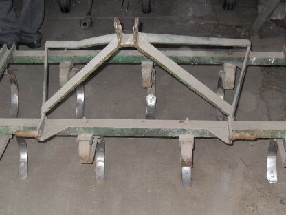 Bild 5:Pflug und Kultivator