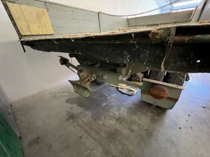 Bild 3:Einachs-Dreiseitenkipper