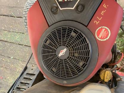 Bild 5:Castelgarden Allrad Aufsitzmäher XHX 102 Hydro