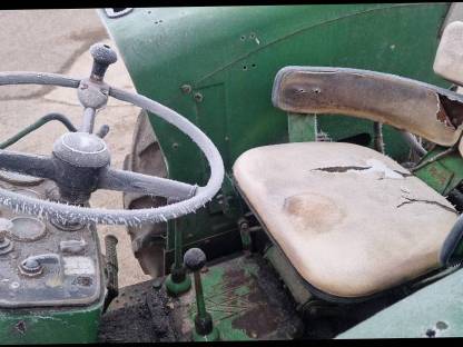 Bild 4:Traktor John Deere 710S Frontlader